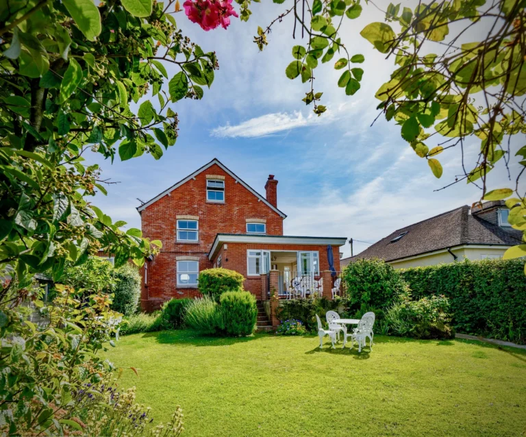 Britmead Garden 768x638