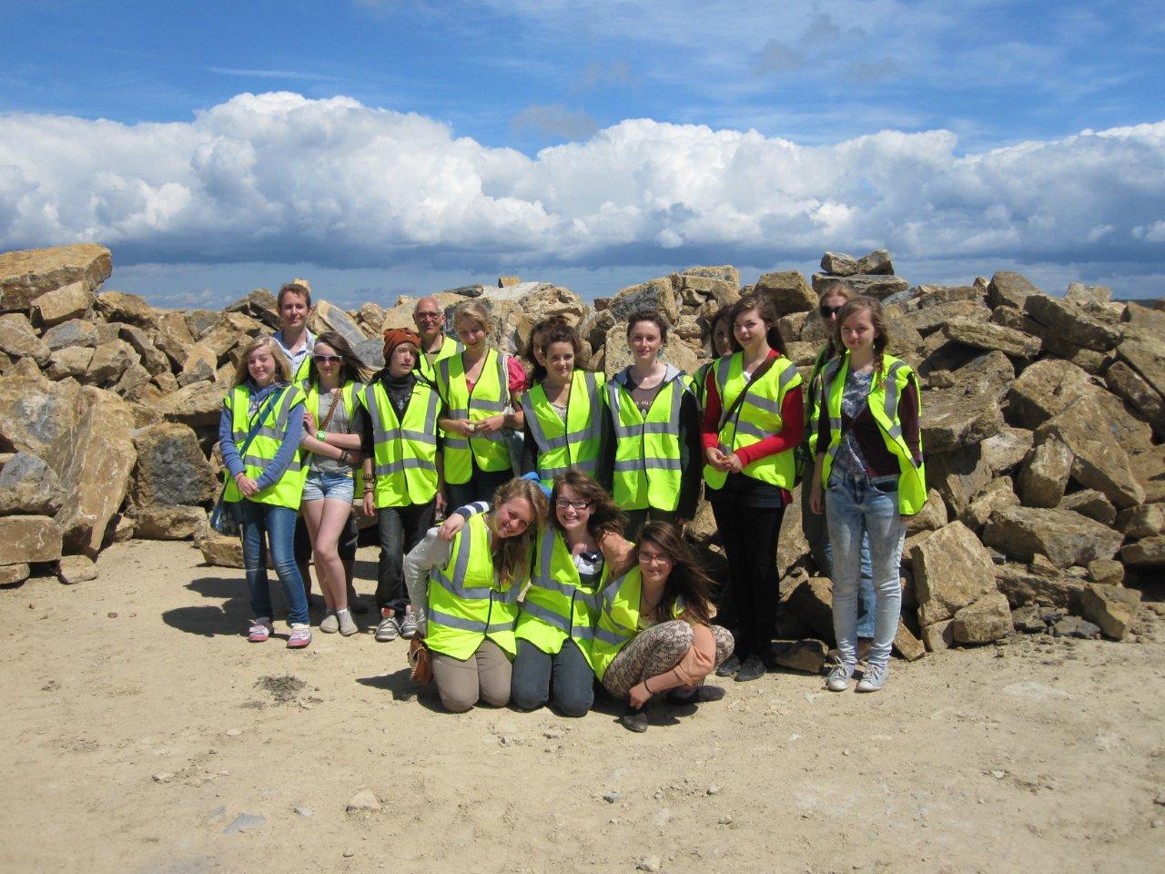 Colfox students at Lovells Quarry