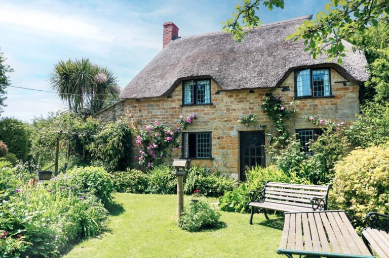 Strongate 1 1 768x511